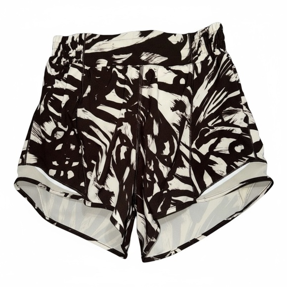 lululemon athletica Pants - Lululemon Hotty Hot Shorts